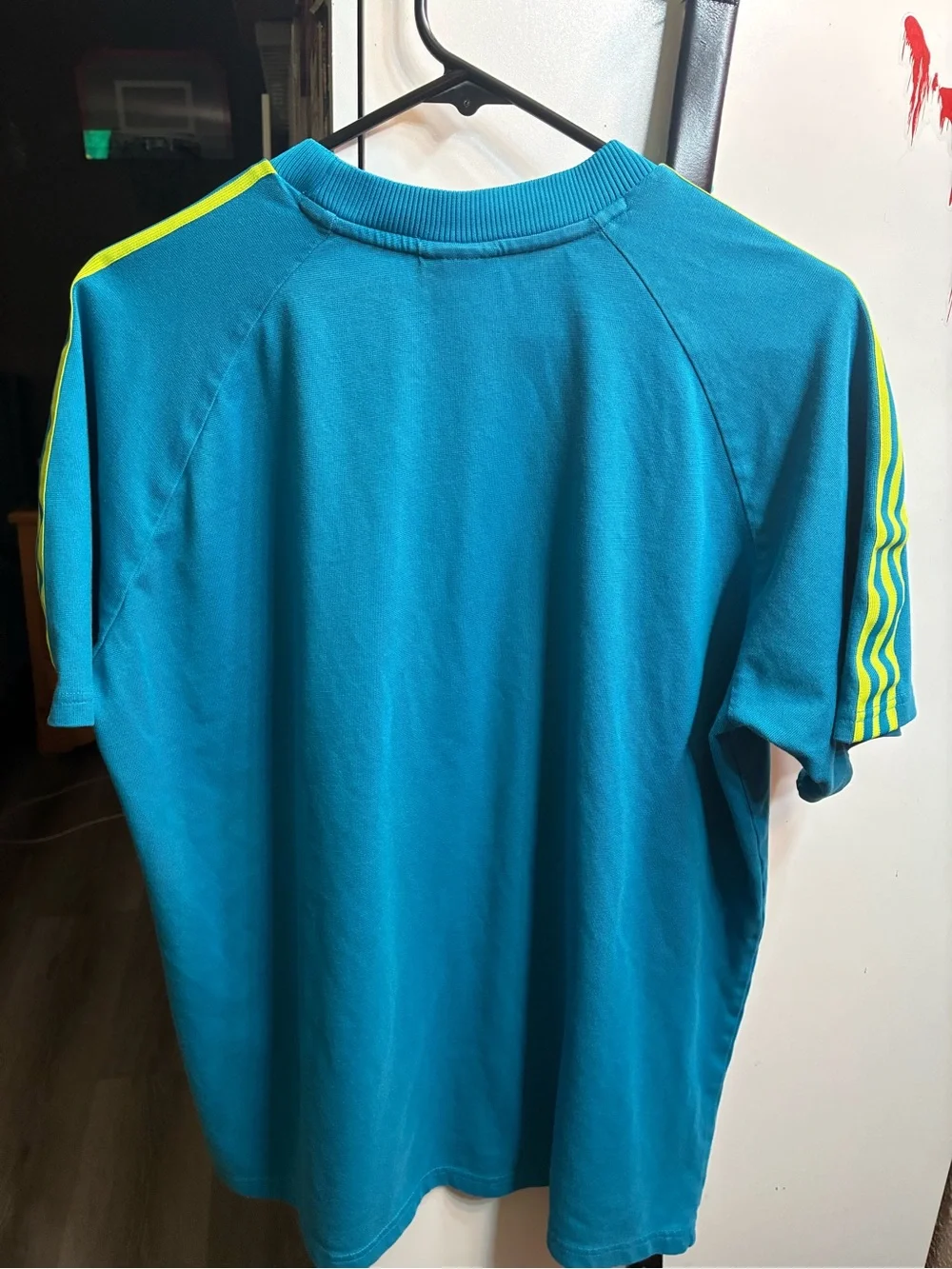 COLOMBIA ADIDAS ORIGINALS SHIRT SIZE XL